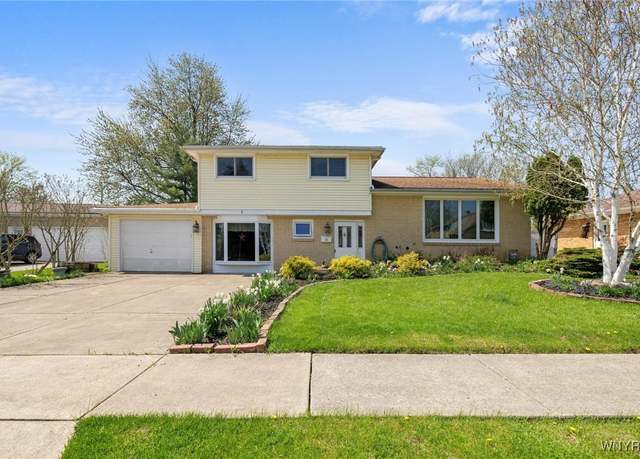 Property at 74 Fieldcrest Ct, West Seneca, NY 14224, 3 beds, 1.5 baths