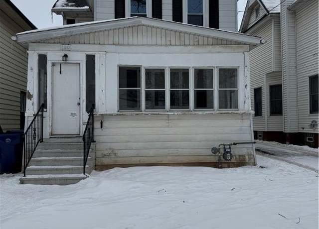 Property at 180 Park Ave, Lockport-city, NY 14094, 4 beds, 2 baths