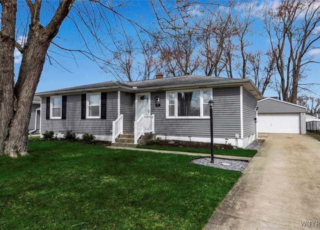 Property at 16 Willowcrest Dr, West Seneca, NY 14224, 3 beds, 1 bath