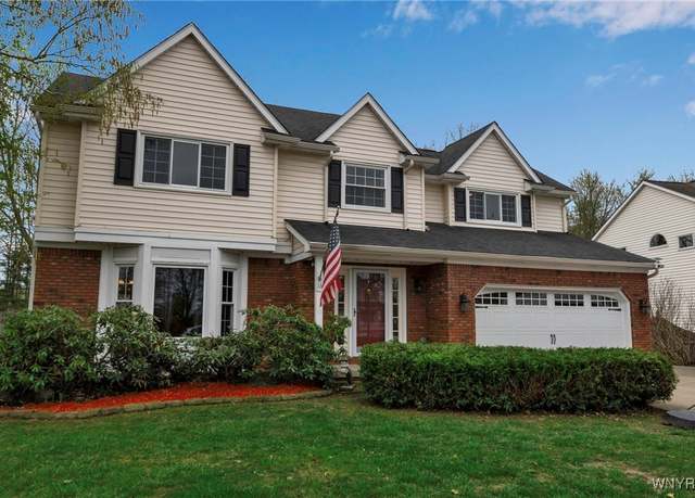 Property at 16 Southpoint Dr, Lancaster, NY 14086, 4 beds, 2.5 baths