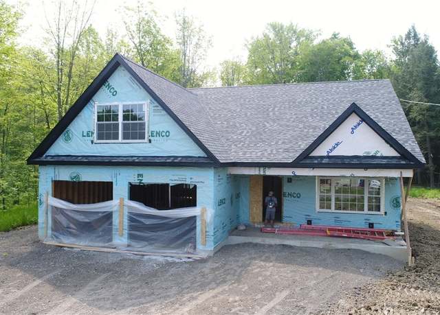 Property at 595 Seneca Rd, Evans, NY 14006, 3 beds, 2.5 baths
