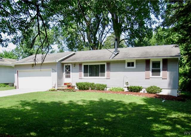 Property at 1036 Klein Rd, Amherst, NY 14221, 3 beds, 1 bath