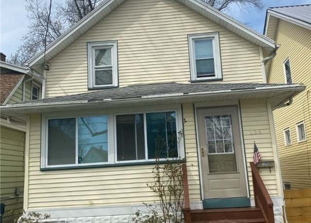 Property at 166 Amber St, Buffalo, NY 14220, 3 beds, 1 bath
