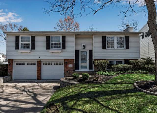 Property at 176 Theresa Ct, West Seneca, NY 14224, 3 beds, 2 baths