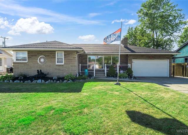 Property at 2610 Colvin Blvd, Tonawanda, NY 14150, 3 beds, 1.5 baths