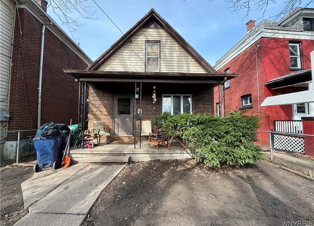 Property at 422 26th St, Niagara Falls, NY 14303, 2 beds, 1 bath