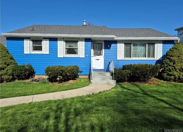 Property at 13 Coronation Dr, Amherst, NY 14226, 3 beds, 1 bath