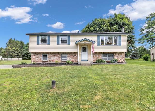 Property at 12485 N Lawn Ct, Alden, NY 14004, 3 beds, 1.5 baths
