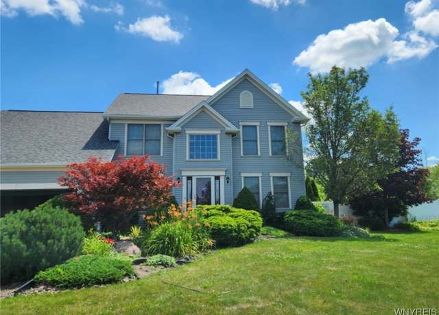 Property at 6725 Cortland Dr, Pendleton, NY 14120, 3 beds, 2.5 baths