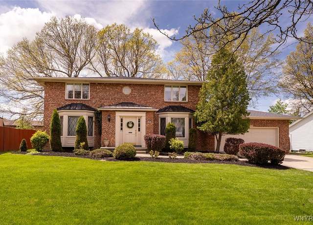 Property at 20 Parkhaven Dr, Amherst, NY 14228, 4 beds, 2.5 baths