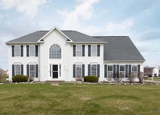 Property at 5689 Field Brook Dr, Clarence, NY 14051, 4 beds, 2.5 baths