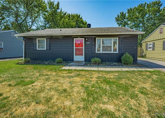 Property at 6444 Lincoln Ave, Lockport Town, NY 14094, 3 beds, 1 bath