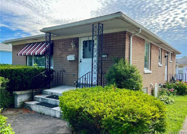 Property at 124 Carmen Rd, Amherst, NY 14226, 2 beds, 1 bath
