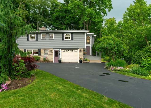 Property at 43 Larned Ln, Orchard Park, NY 14127, 4 beds, 2.5 baths