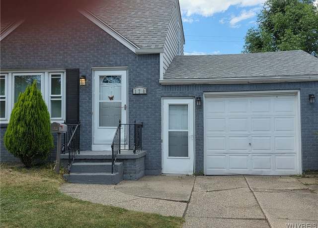 Property at 170 Nokomis Pkwy, Cheektowaga, NY 14225, 3 beds, 1.5 baths