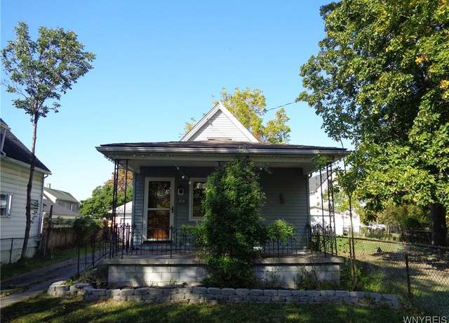 Property at 32 Home Pl, Lackawanna, NY 14218, 2 beds, 1 bath