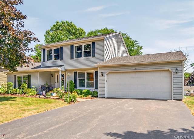 Property at 101 Woodedge Ln, Greece, NY 14626, 3 beds, 2.5 baths