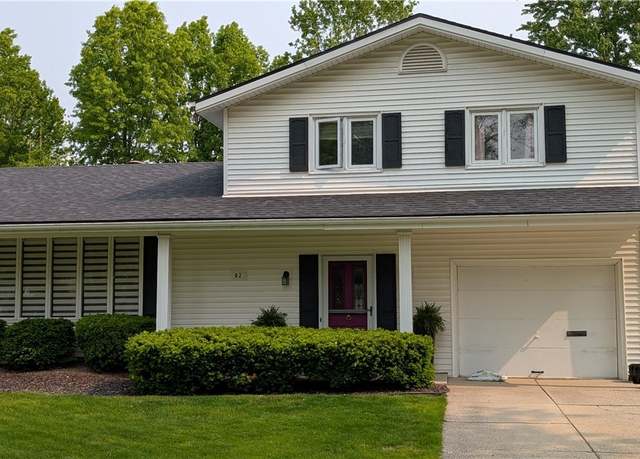 Property at 82 Joanie Ln, Amherst, NY 14228, 3 beds, 2.5 baths