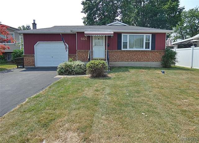 Property at 9321 Saint Johns Pkwy, Niagara Falls, NY 14304, 3 beds, 1 bath
