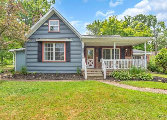 Property at 9125 Iroquois St, Evans, NY 14006, 3 beds, 1 bath