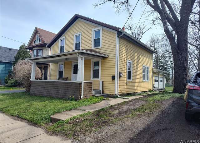 Property at 116 Aurora St, Lancaster, NY 14086, 3 beds, 1 bath