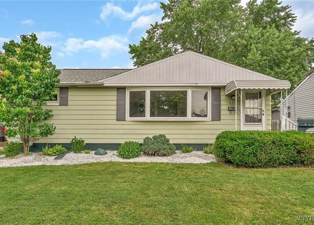 Property at 257 Oakridge Ave, Tonawanda, NY 14217, 3 beds, 1 bath
