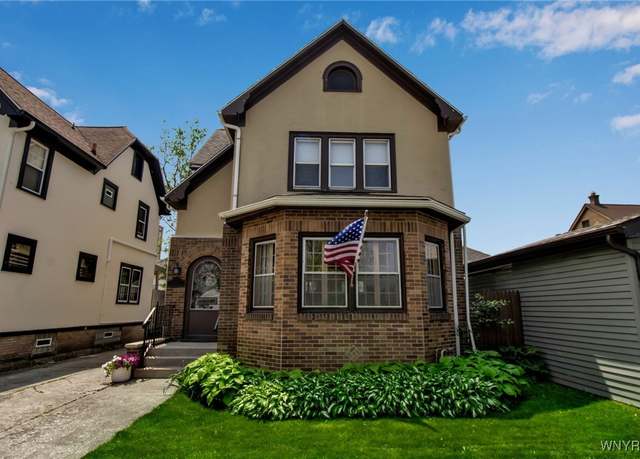 Property at 313 Parkwood Ave, Tonawanda, NY 14217, 3 beds, 1.5 baths