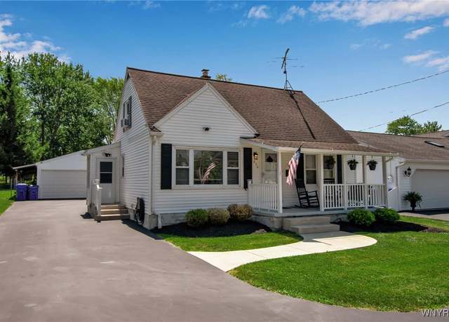 Property at 273 East And West Rd, West Seneca, NY 14224, 3 beds, 1 bath