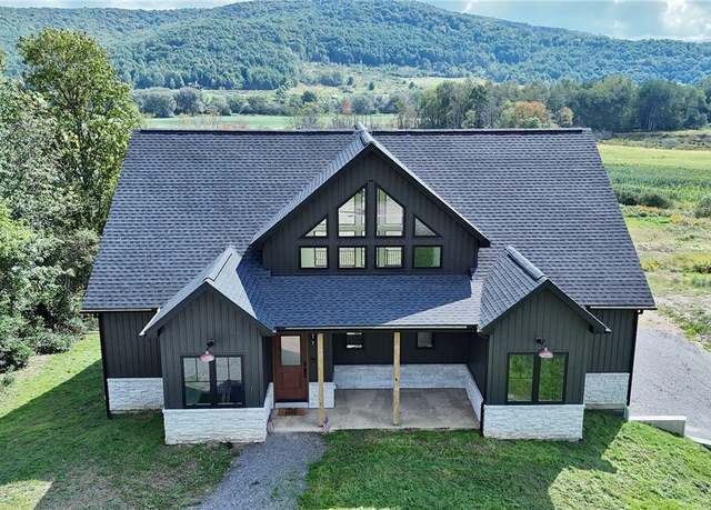 Property at 5523 Sugartown Rd, Great Valley, NY 14741, 5 beds, 3 baths