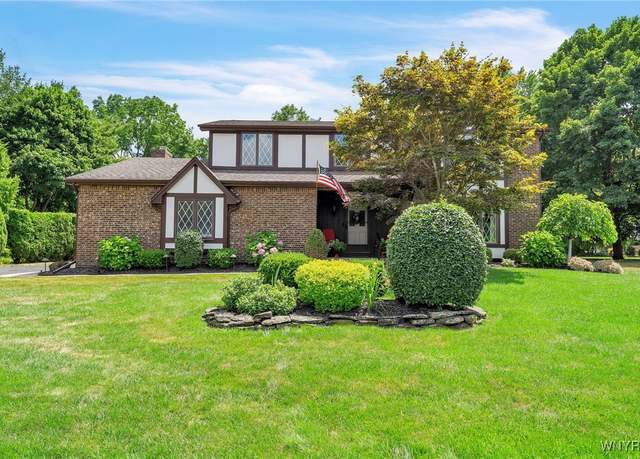 Property at 4619 Pine Manor Dr, Clarence, NY 14031, 4 beds, 2.5 baths