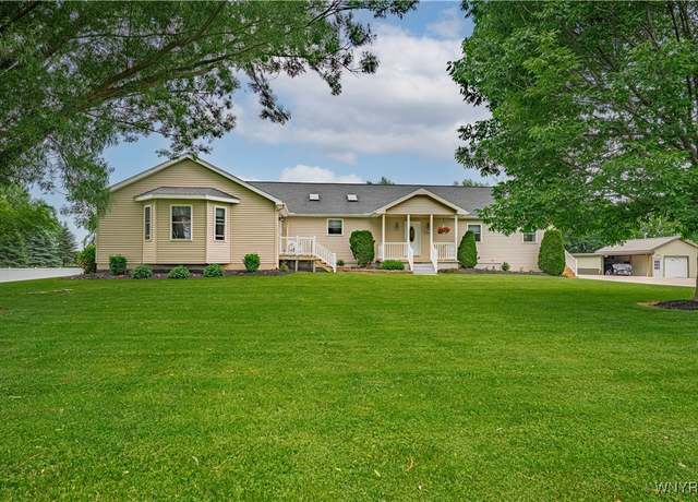 Property at 7940 Chestnut Ridge Rd, Royalton, NY 14067, 3 beds, 4 baths
