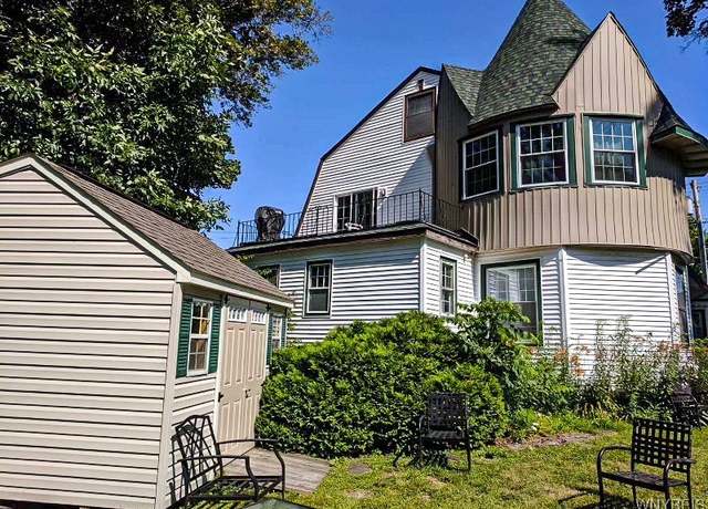 Property at 5126 Lake Shore Rd, Hamburg, NY 14075, 3 beds, 2 baths