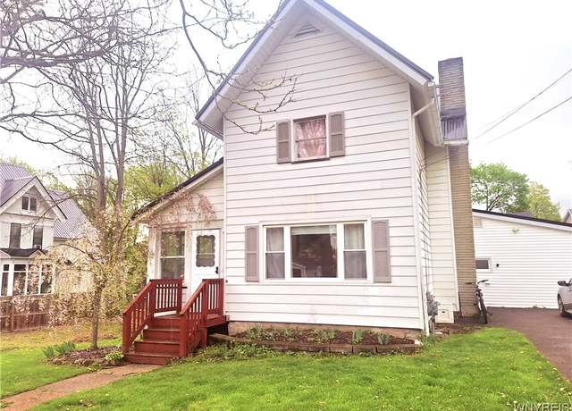 Property at 49 Grove St, Warsaw, NY 14569, 4 beds, 2 baths