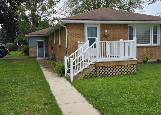 Property at 435 Fisher Rd, West Seneca, NY 14224, 3 beds, 1 bath