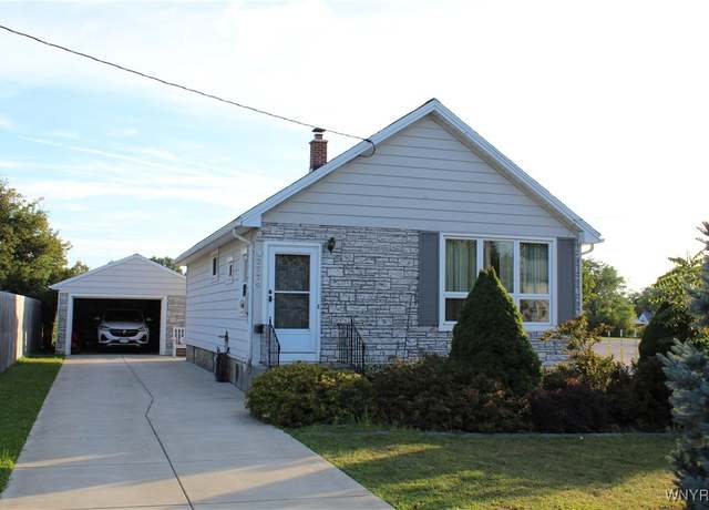 Property at 2779 Cloverbank Rd, Hamburg, NY 14075, 2 beds, 1 bath