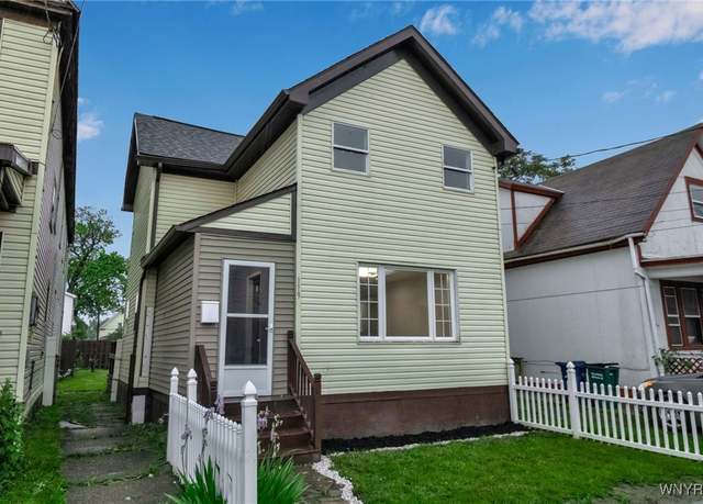 Property at 119 Peabody St, Buffalo, NY 14210, 3 beds, 1 bath
