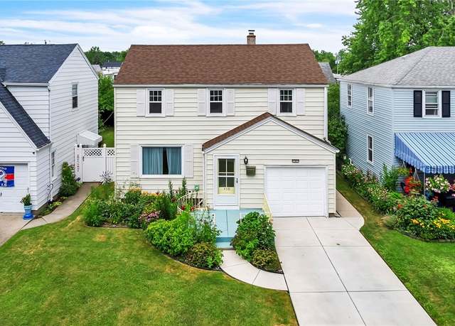 Property at 450 Maynard Dr, Amherst, NY 14226, 3 beds, 1.5 baths