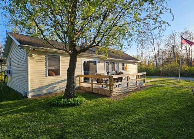 Property at 9567 Frontier St, Evans, NY 14006, 3 beds, 1 bath