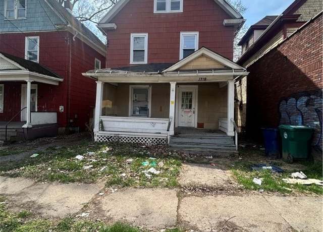 Property at 1718 18th St, Niagara Falls, NY 14305, 4 beds, 1 bath