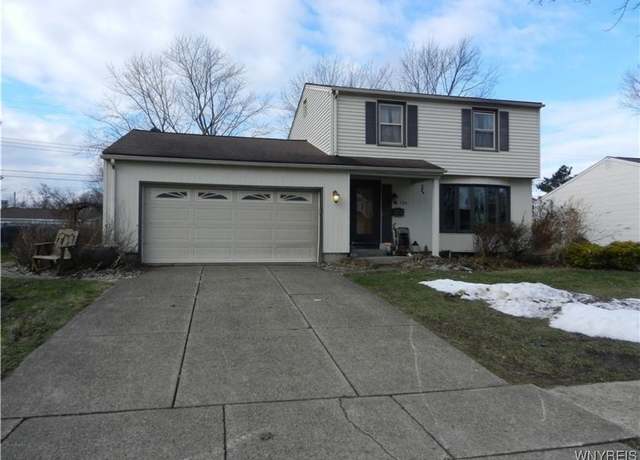 Property at 134 Meadow Run, Hamburg, NY 14075, 3 beds, 1.5 baths