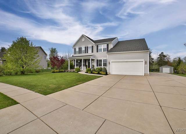 Property at 5042 Woodway Ct, Hamburg, NY 14075, 4 beds, 2.5 baths