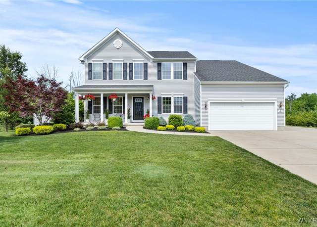 Property at 5042 Woodway Ct, Hamburg, NY 14075, 4 beds, 2.5 baths