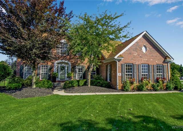 Property at 9 Winterhall Rd, Orchard Park, NY 14127, 4 beds, 3.5 baths