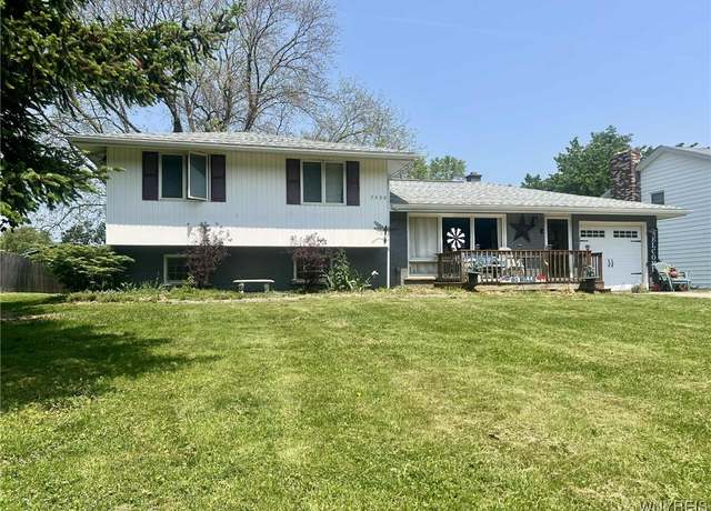 Property at 7400 Saint Joseph Rd, Niagara, NY 14304, 3 beds, 1 bath