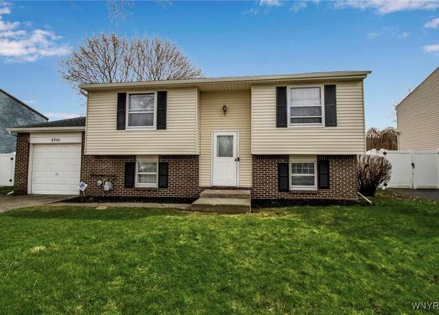 Property at 6940 Academy Ln, Lockport-town, NY 14094, 4 beds, 2 baths