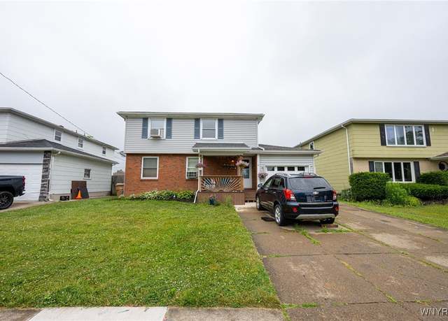 Property at 74 Lemans Dr, Cheektowaga, NY 14043, 6 beds, 2 baths