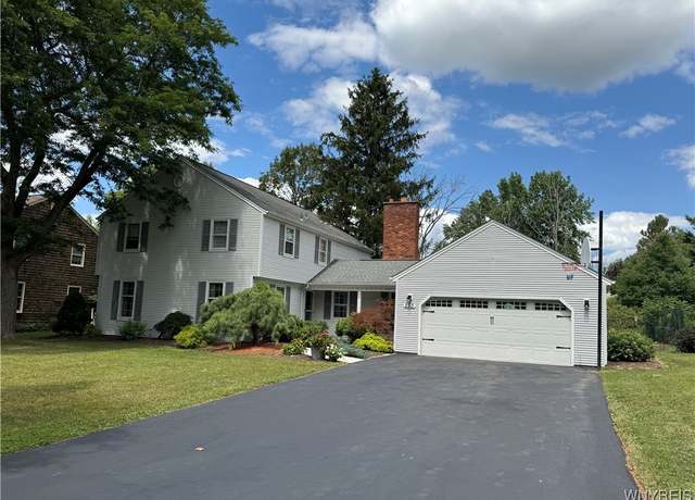 Property at 253 Stonehenge Dr, Orchard Park, NY 14127, 4 beds, 3.5 baths
