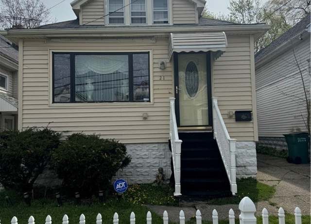 Property at 21 Theodore St, Buffalo, NY 14211, 3 beds, 1 bath