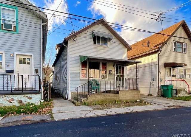 Property at 42 Hoffman Pl, Buffalo, NY 14207, 2 beds, 1 bath