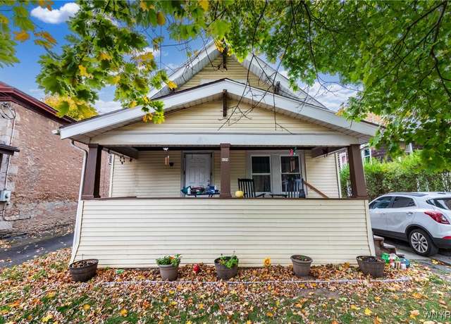 Property at 126 Gooding St, Lockport-city, NY 14094, 4 beds, 2 baths